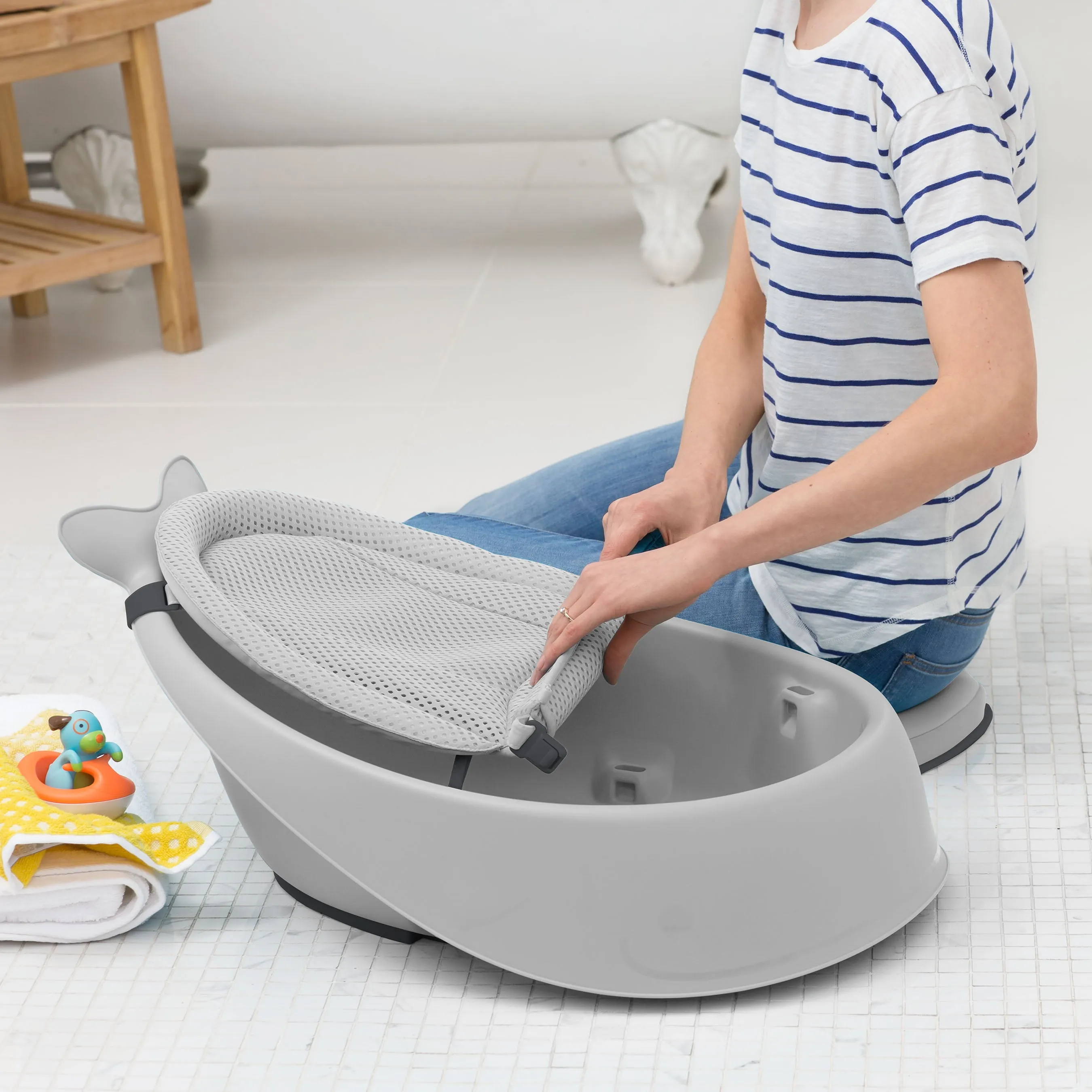 Skip Hop Moby Smart Sling 3 Stage Baby Bath - Grey