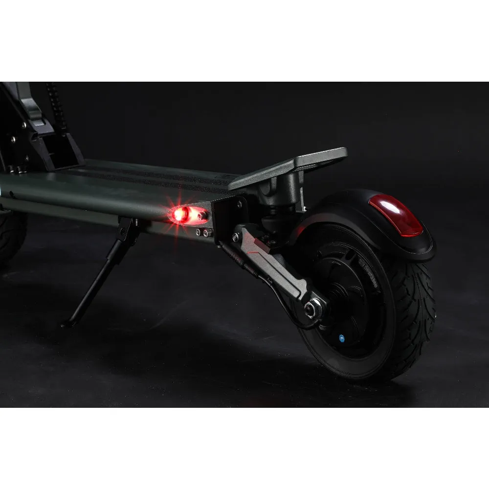 VSETT 8  Electric Scooter Dual 600 W motor 40 – 45 KM/H, 48V 16.0Ah up to 90KM distance 6 Months Free Service